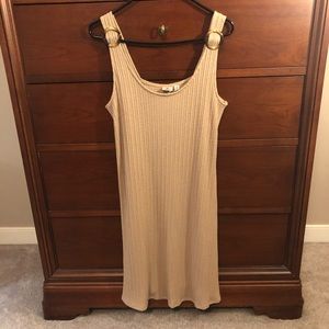Sleeveless dress